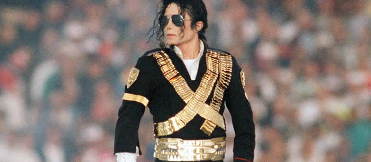 Which iconic pop royalty absolutely commanded the stage in this legendary Super Bowl halftime spectacle?